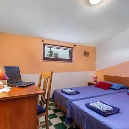 Branislav 1927 Apartamento
