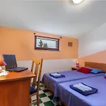 Branislav 1927 Apartamento