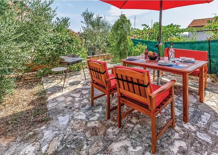 Branislav 1927 아파트